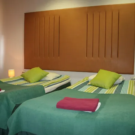 Hotell Center 2*