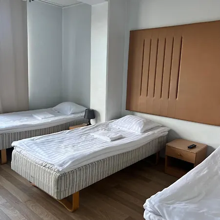 Hotell Center 2*