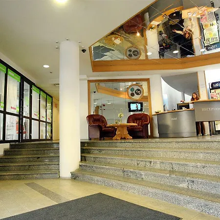 Hotell Center 2*