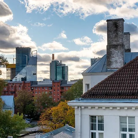 Center Tallin