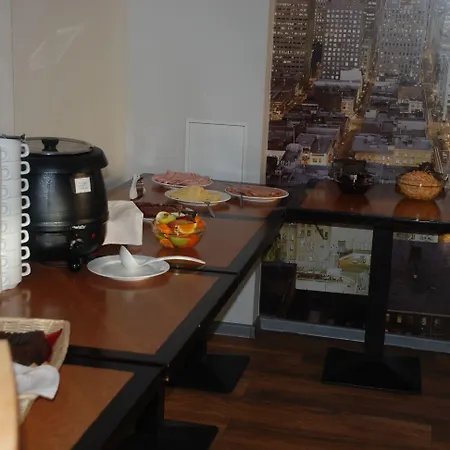 Hotel Center 2*