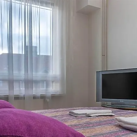 Center Hotel 2*