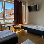 Center Hotel 2*