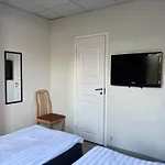 Center Hotel 2*
